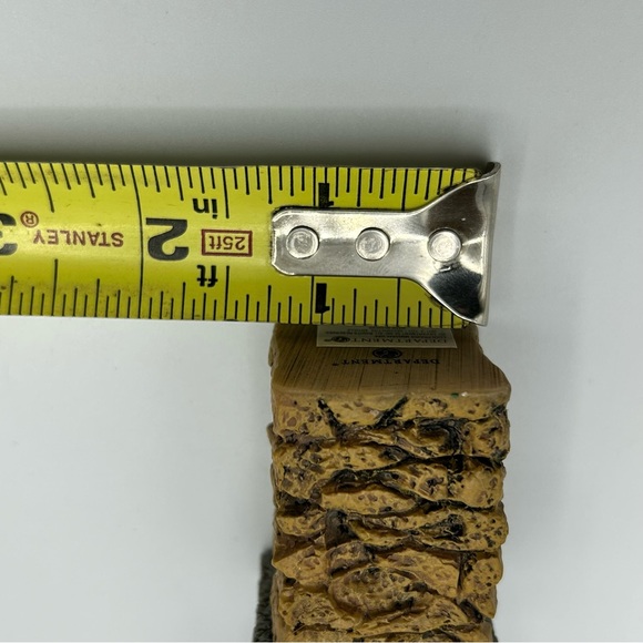 Dept 56 Stone Corner Posts & Archway with Holly #52648 - Picture 16 of 16